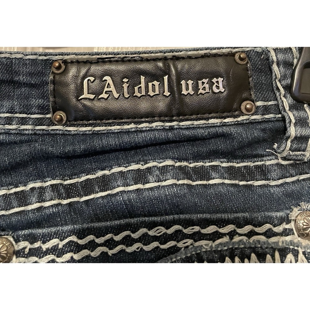 LA Idol USA Women's Size 9 Dark Wash Capri Jeans Thick Stitch Embroidered Pocket - Picture 8 of 9